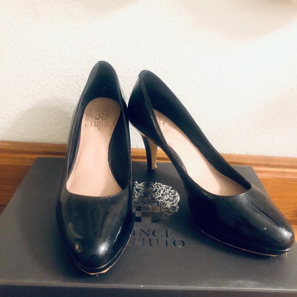 Vince Camuto Black Patent Leather Pumps